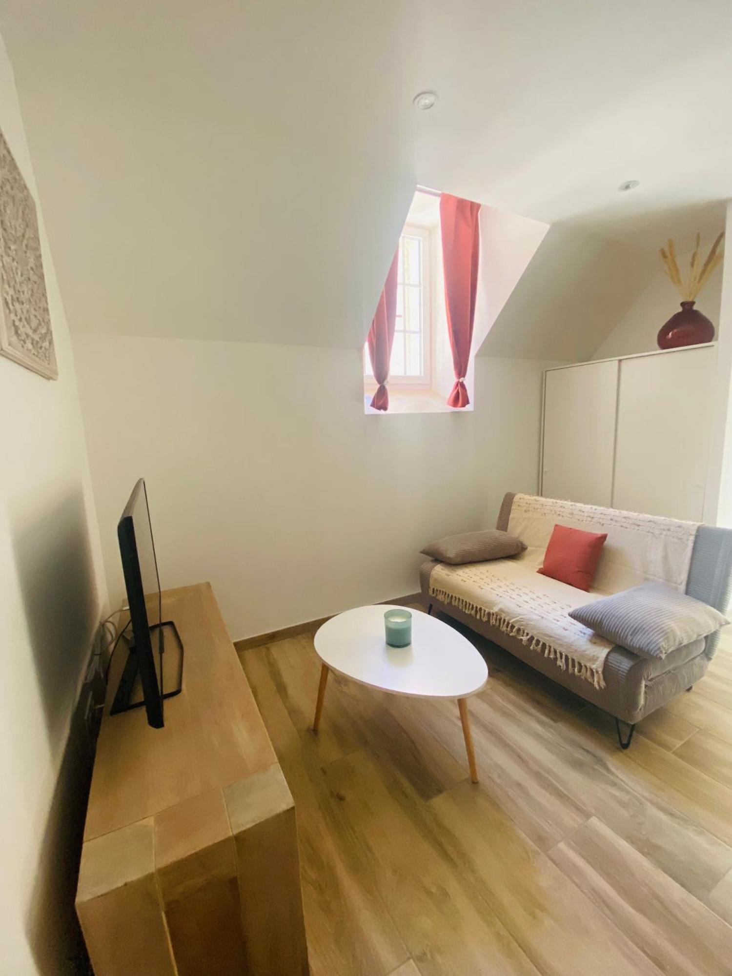 Les Appartements Du Vieux Poussan Exteriér fotografie