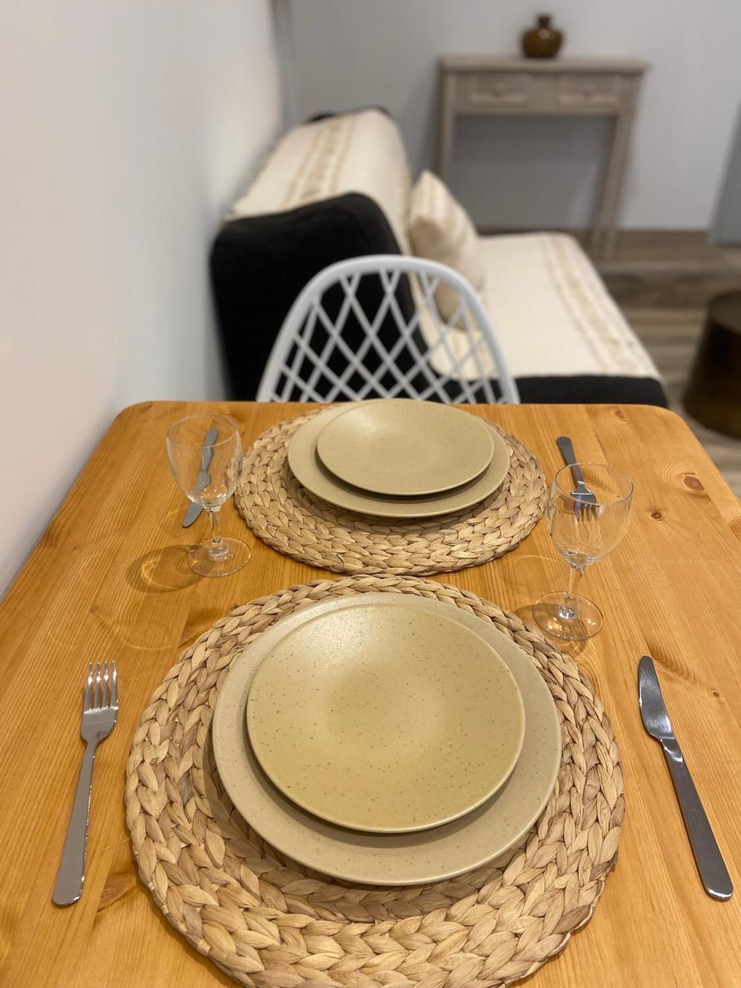 Les Appartements Du Vieux Poussan Exteriér fotografie