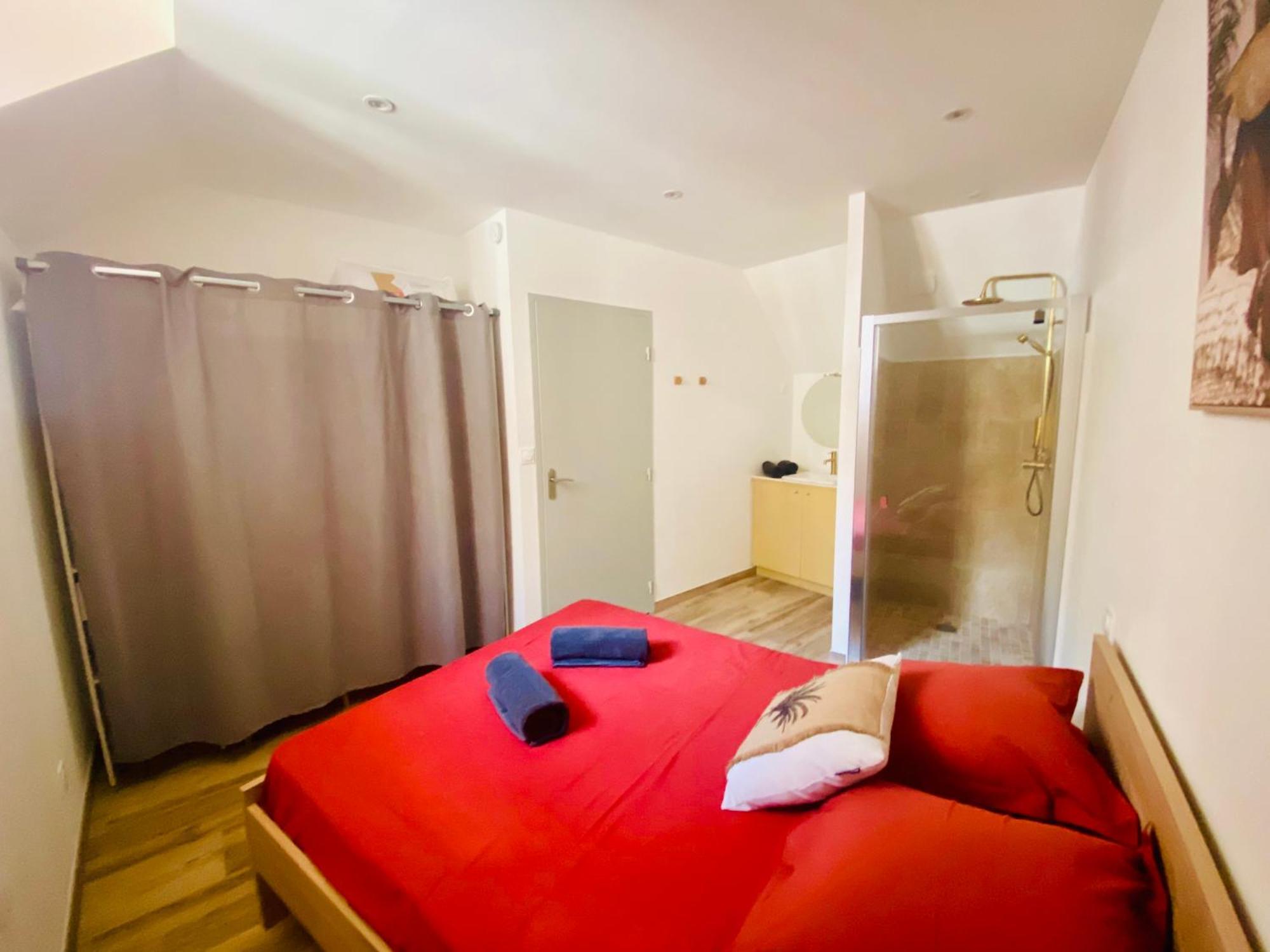 Les Appartements Du Vieux Poussan Exteriér fotografie