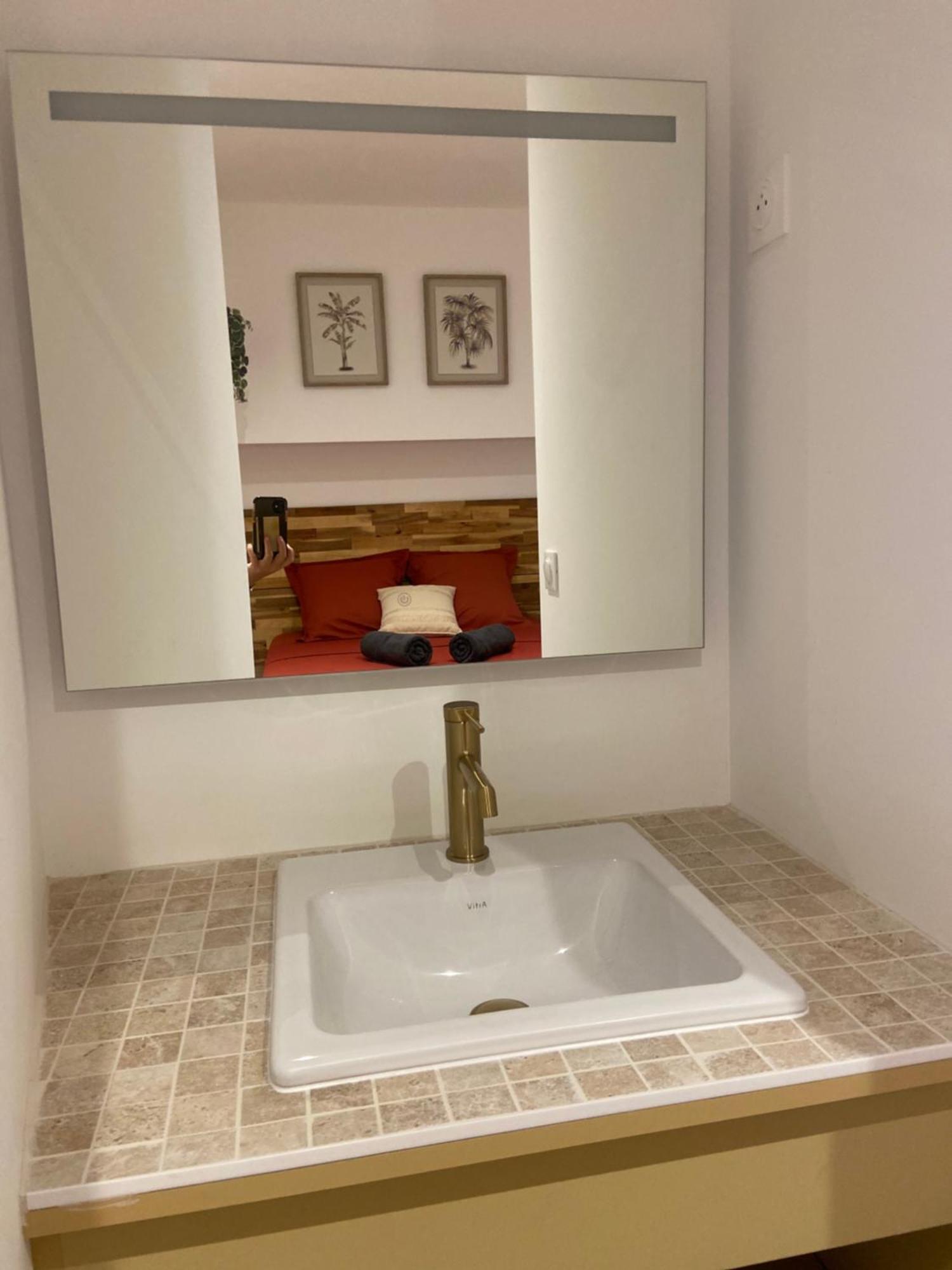Les Appartements Du Vieux Poussan Exteriér fotografie